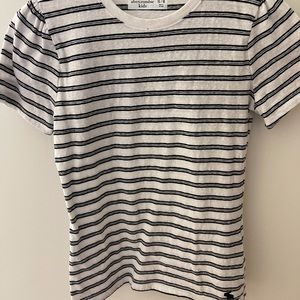 Abercrombie tee